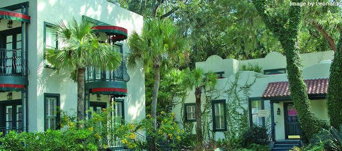 Village Inn And Pub St. Simons Island Екстер'єр фото