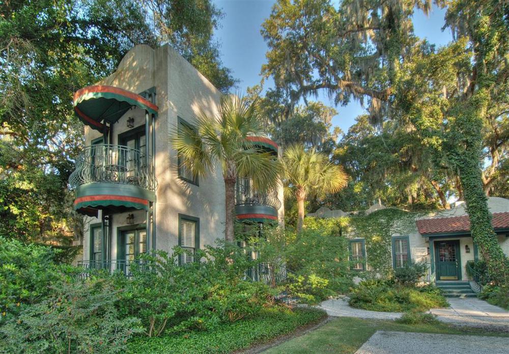 Village Inn And Pub St. Simons Island Екстер'єр фото